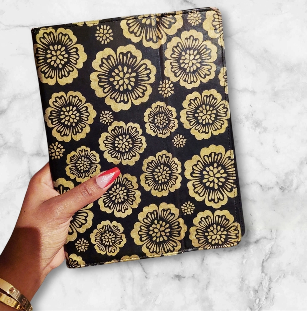 Black and gold floral print 10 inch Ipad tablet case